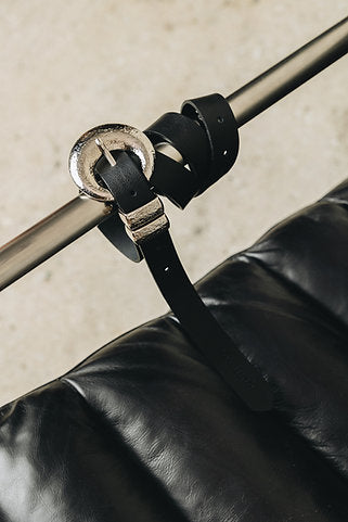 “Double vision” leather belt