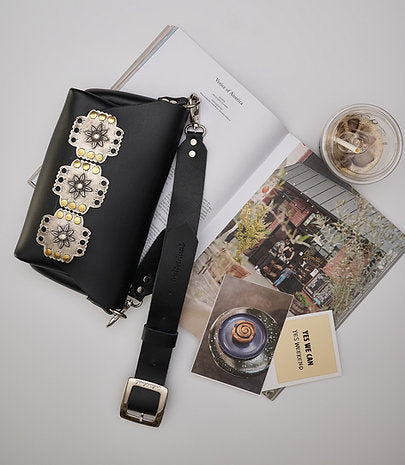 "Verona" Black