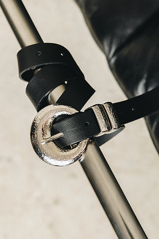 “Double vision” leather belt
