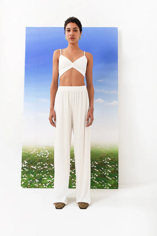 TANNED BRA WHITE