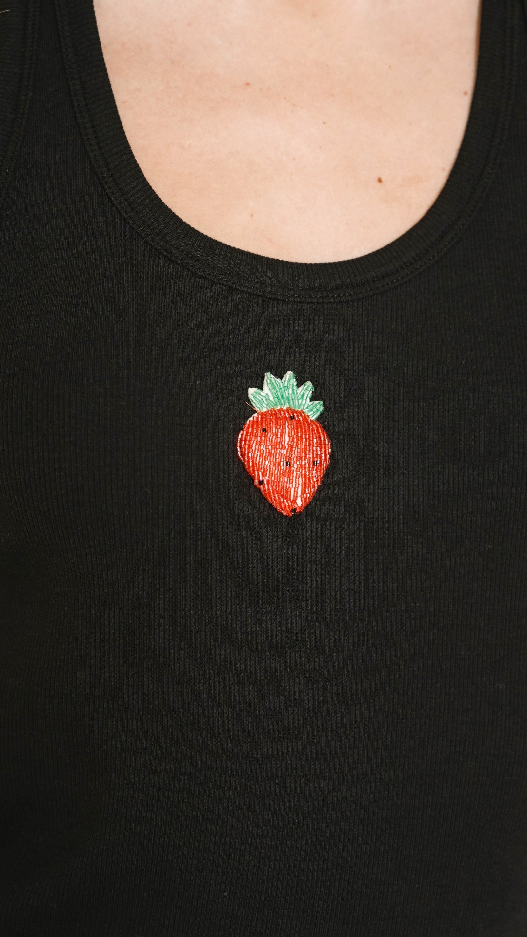 MELANIE BLACK STRAWBERRY