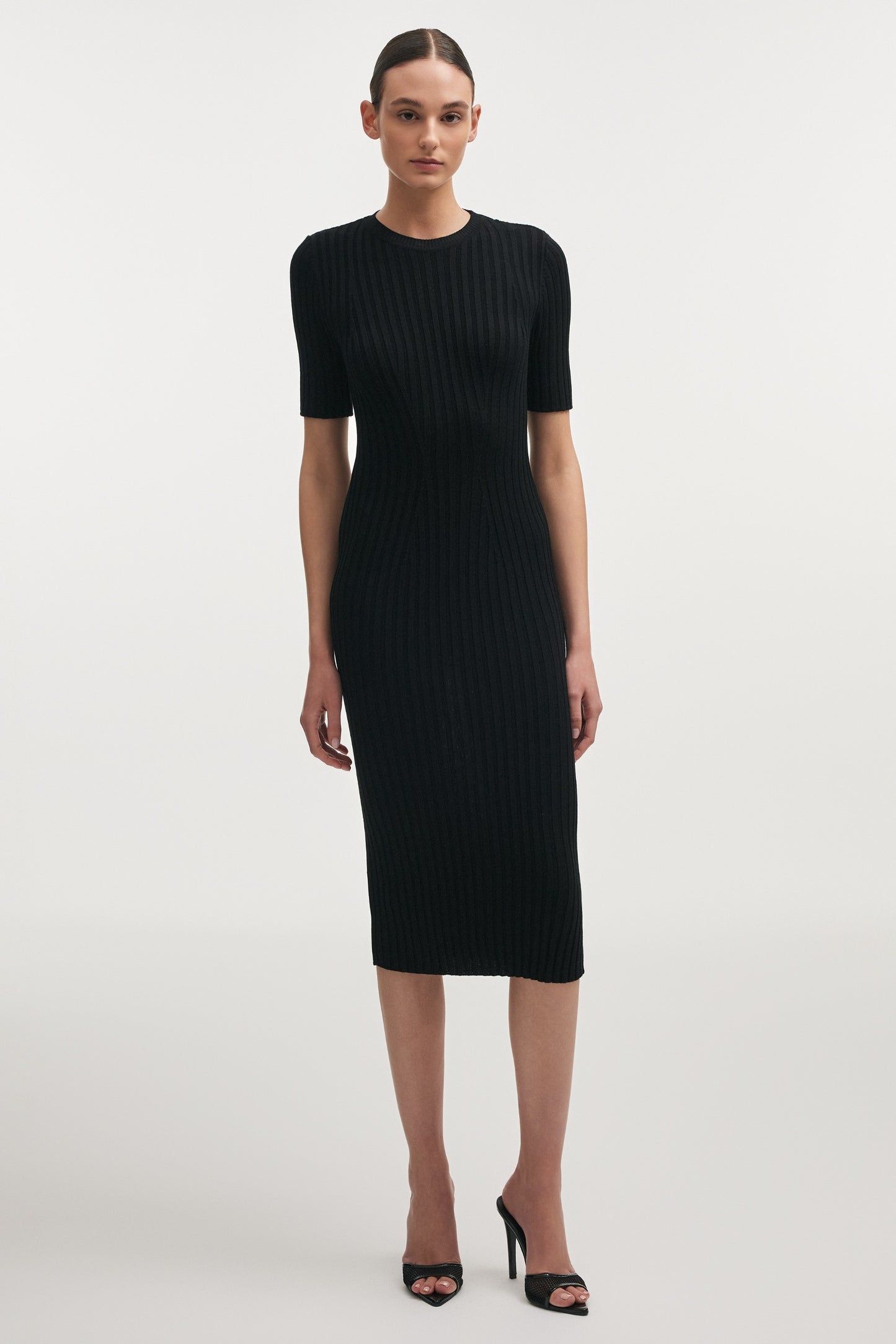 FEMME KNITTED MAXI DRESS BLACK