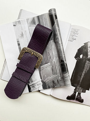 "Patience" leather belt