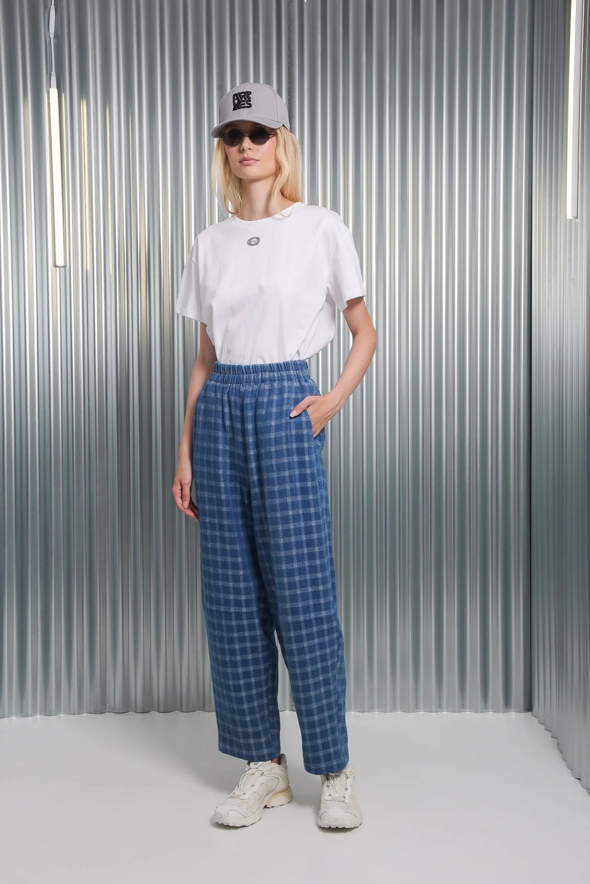SOLID PANTS