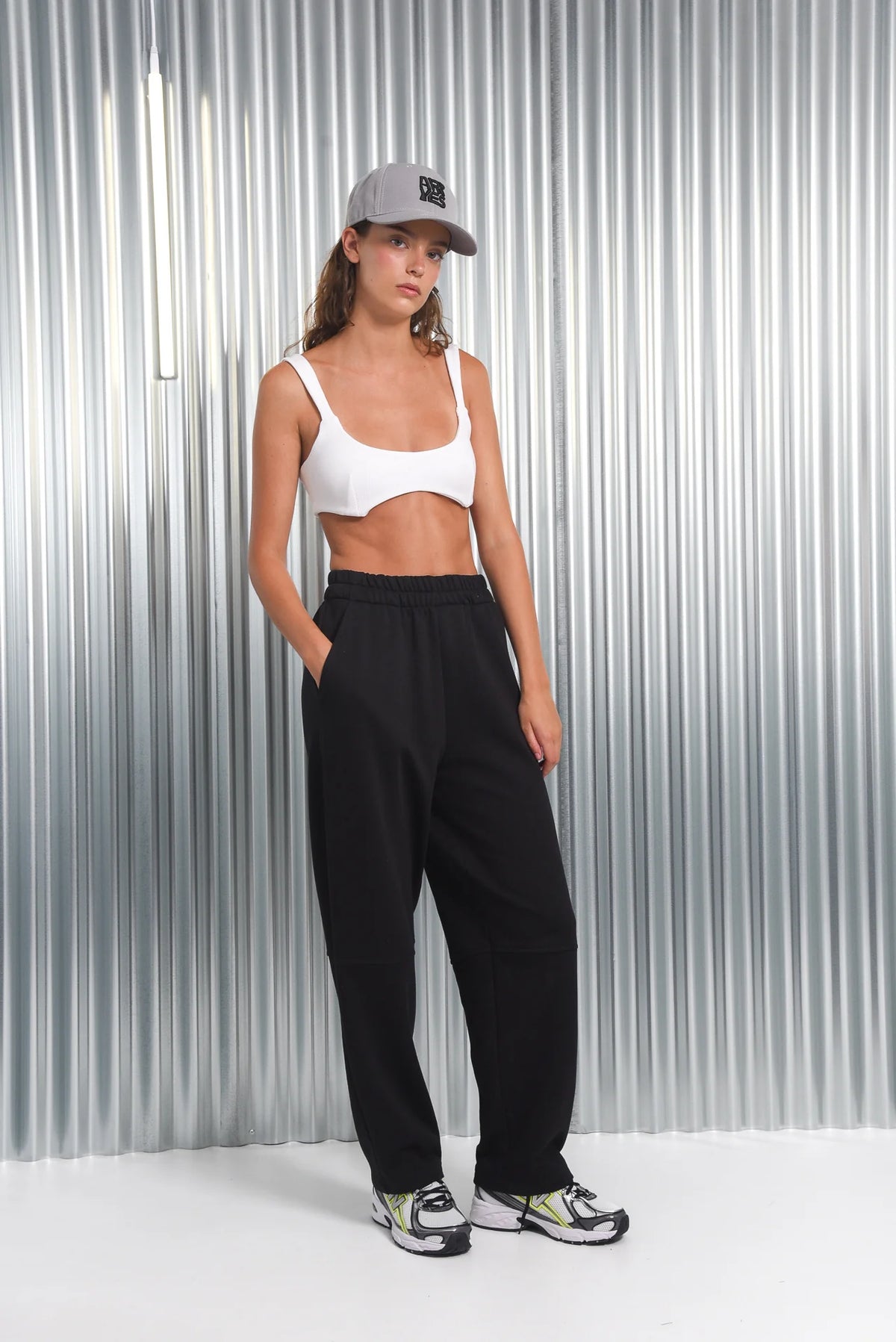 SYMBOL PANTS BLACK