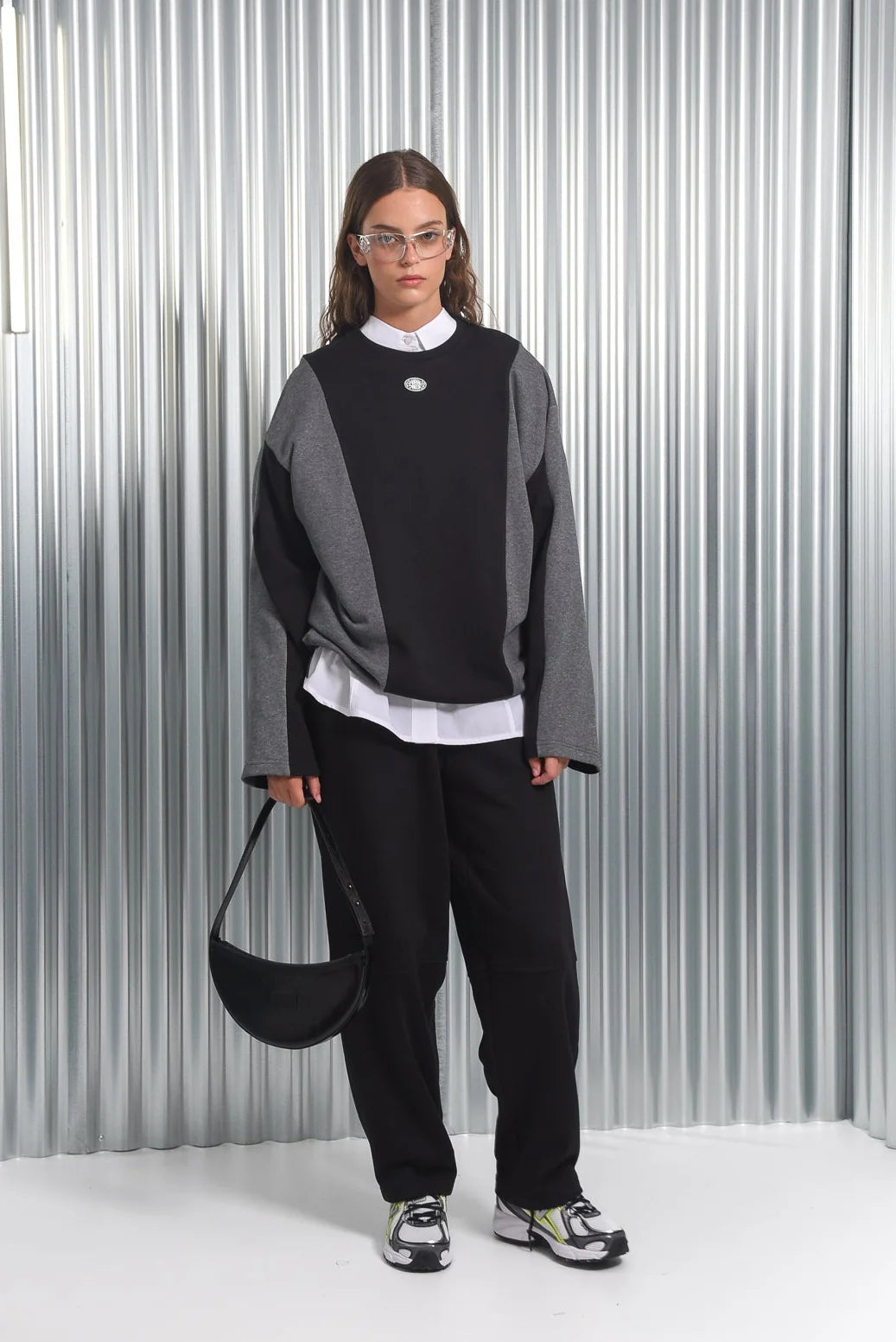 SYMBOL SWEATSHIRT BLACK