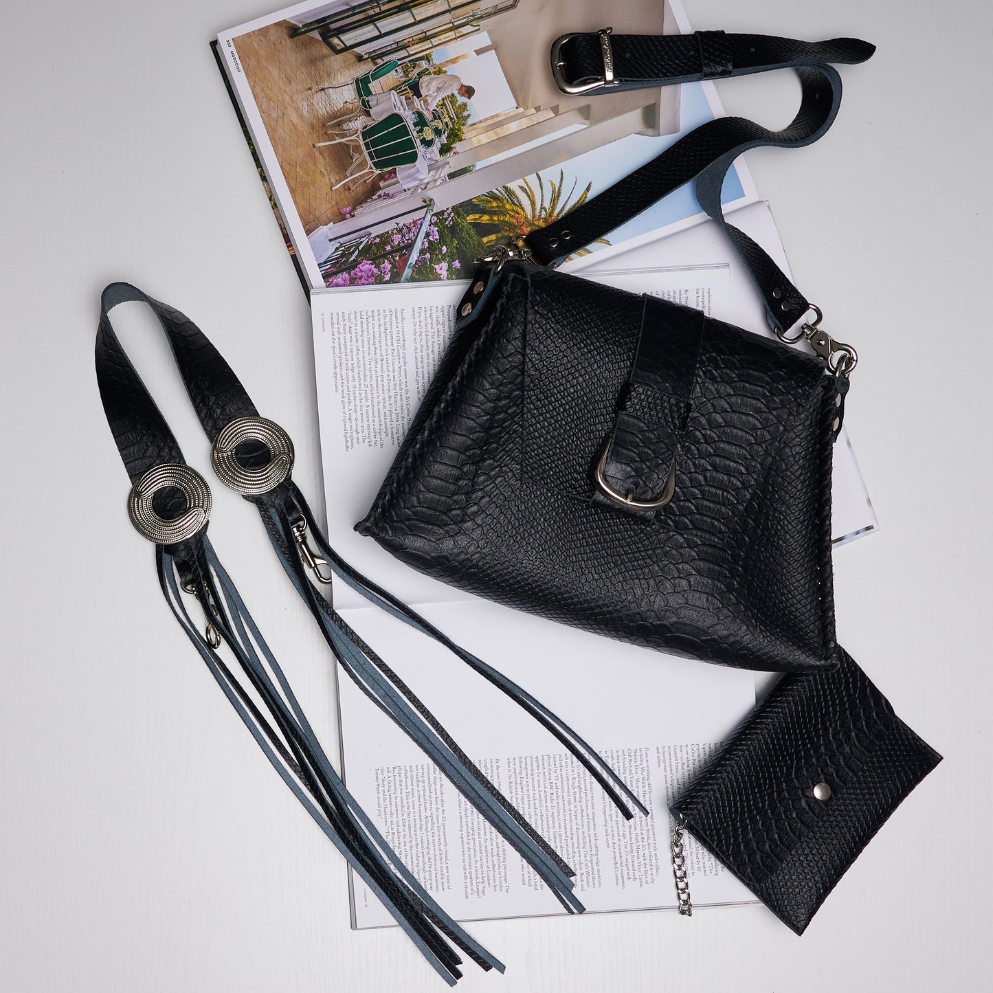 "What a feeling" shoulder bag