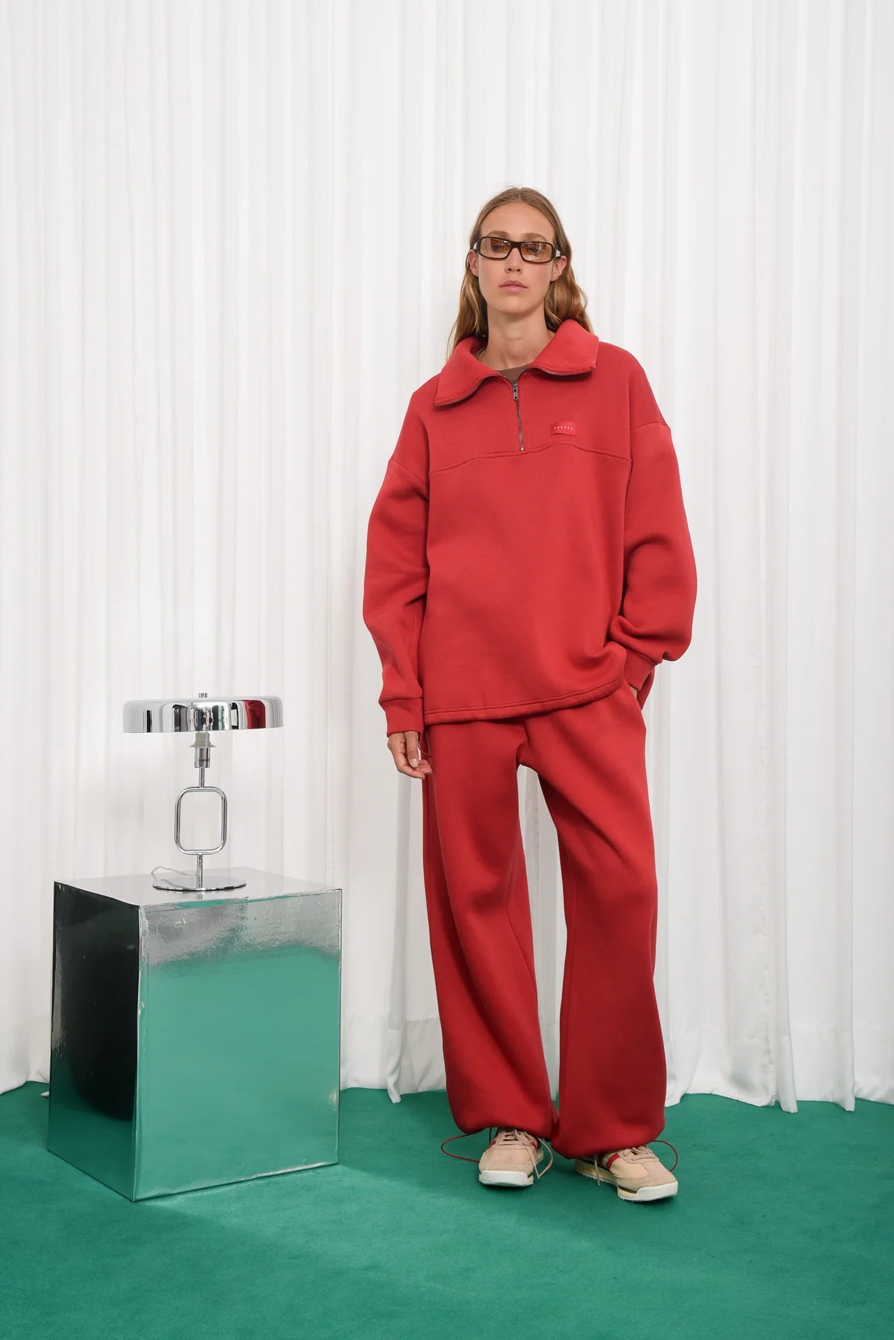 SELFHOOD ZIPPED SWEATER RED