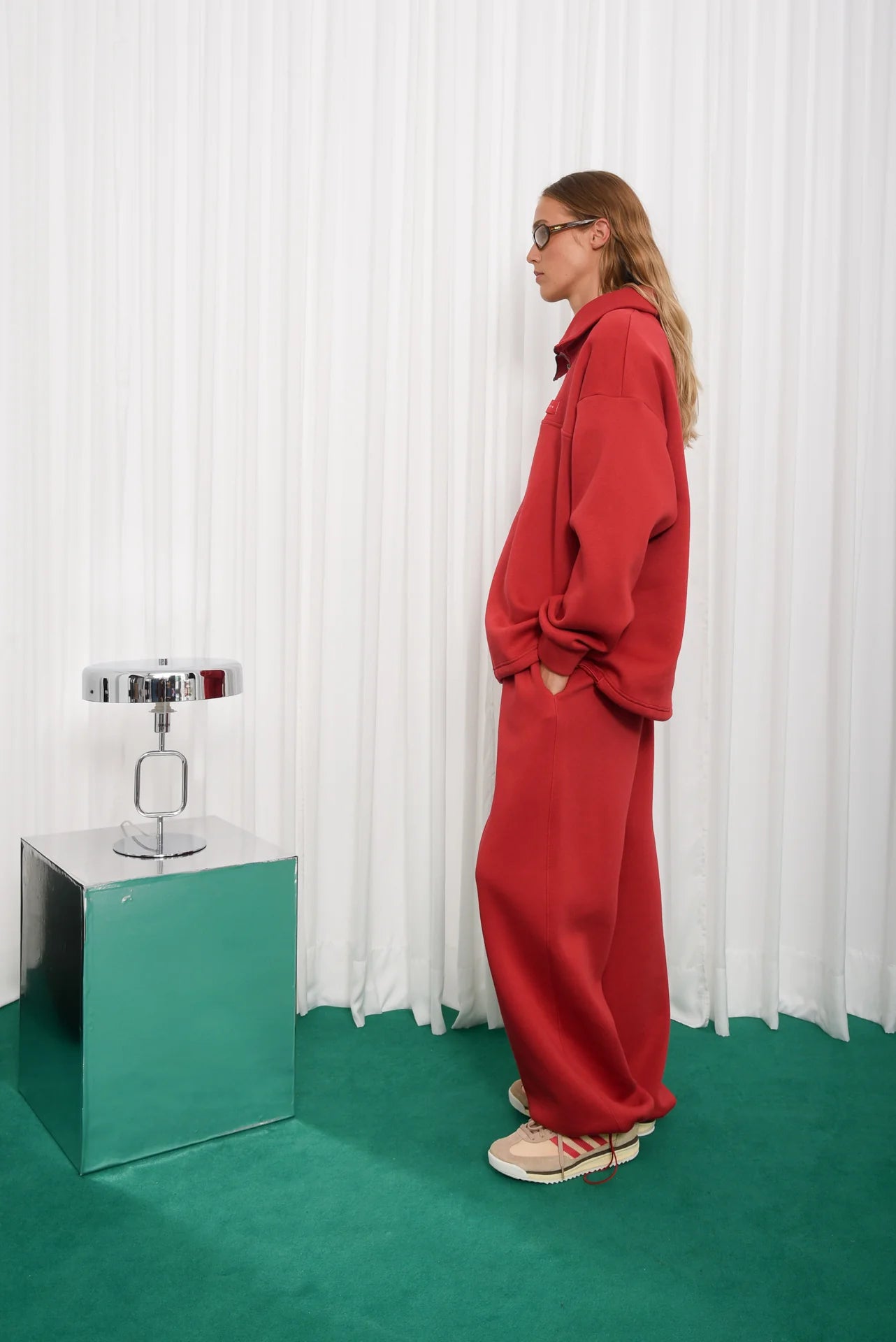 SELFHOOD ZIPPED SWEATER RED