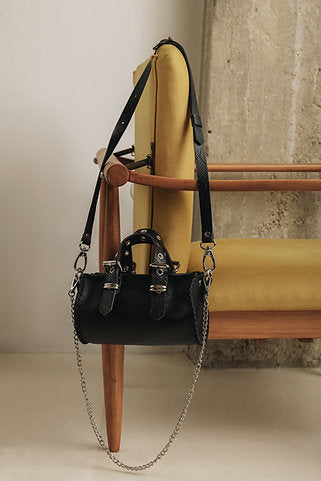 "Unstoppable" barrel bag