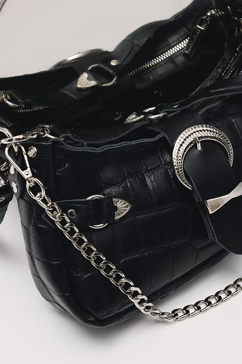 "Kiss of life" shoulder bag