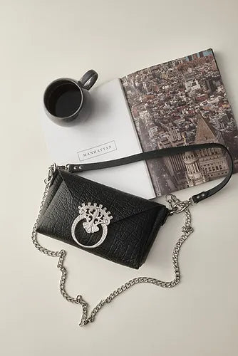 "She used to be mine" shoulder bag