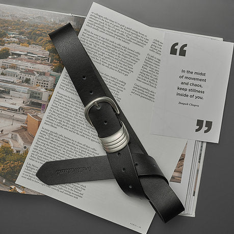 "Minimal" leather belt