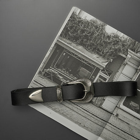 "Release" leather belt