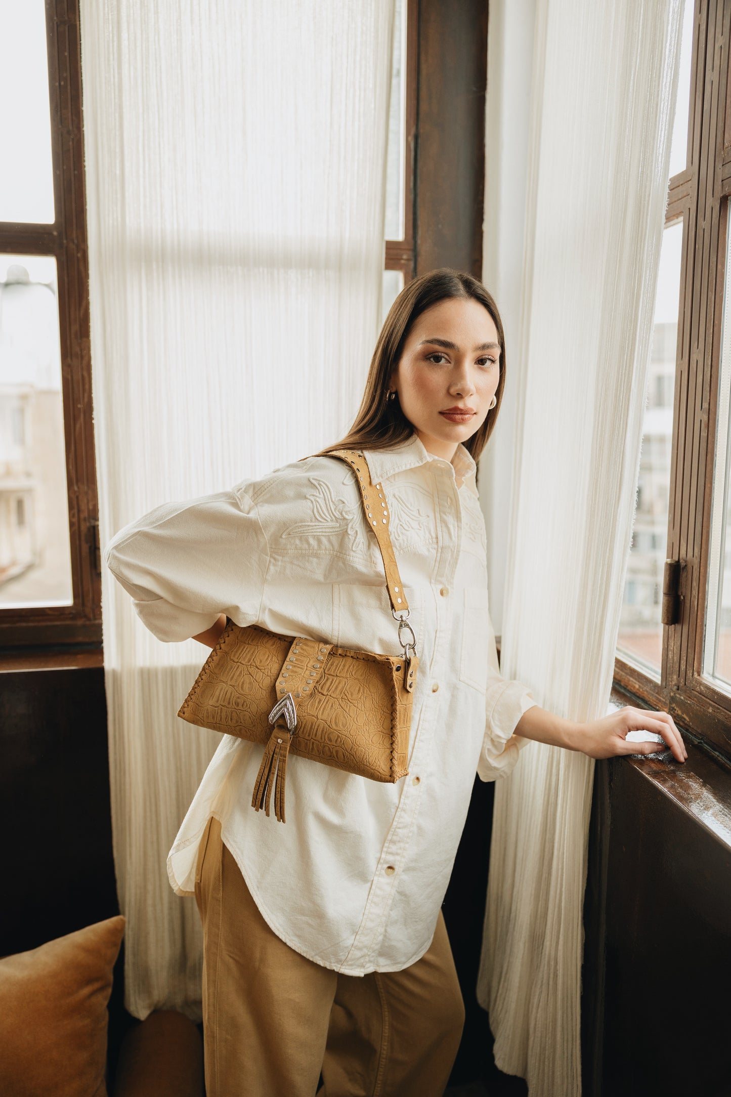"I am love" shoulder bag, honey suede