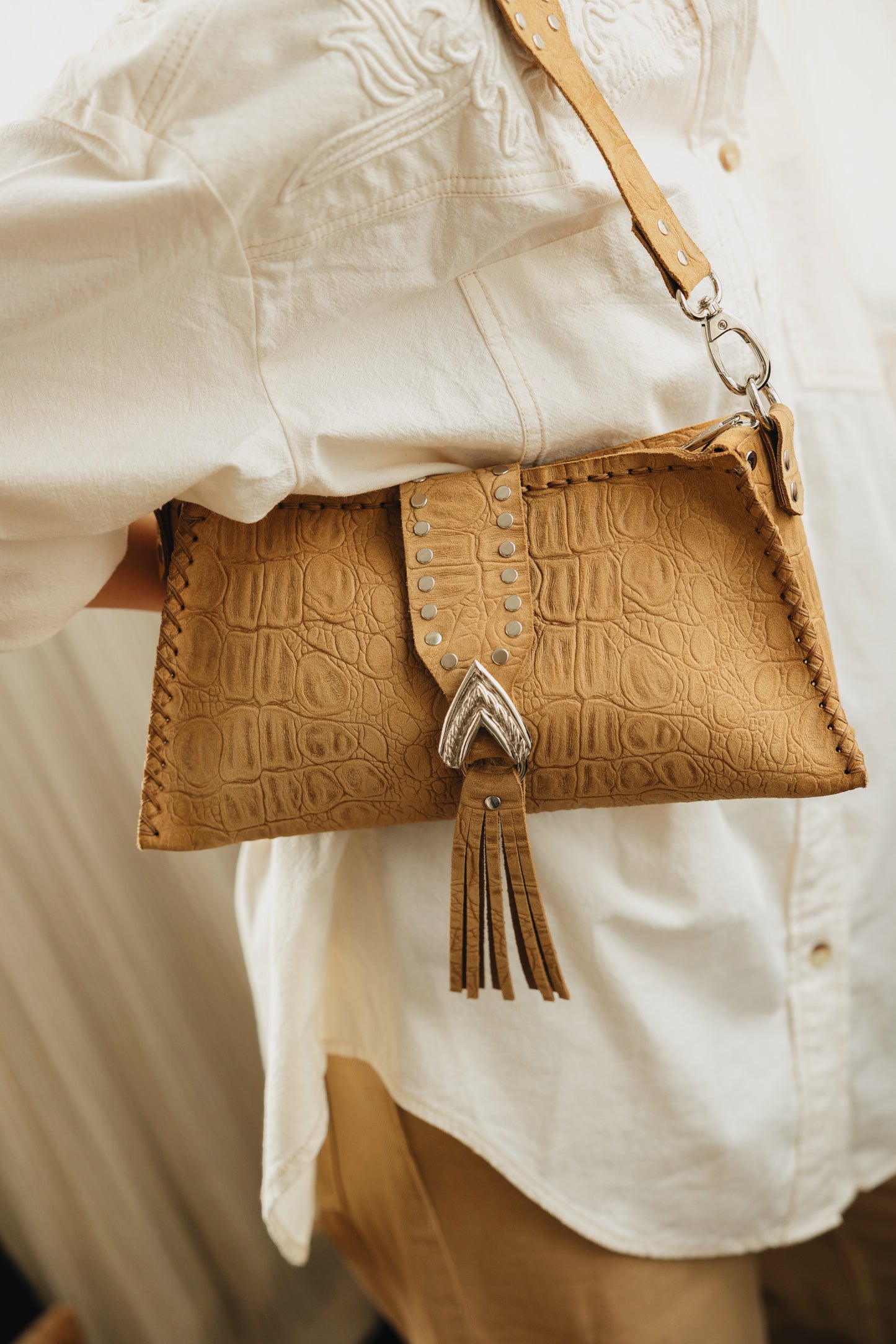 "I am love" shoulder bag, honey suede