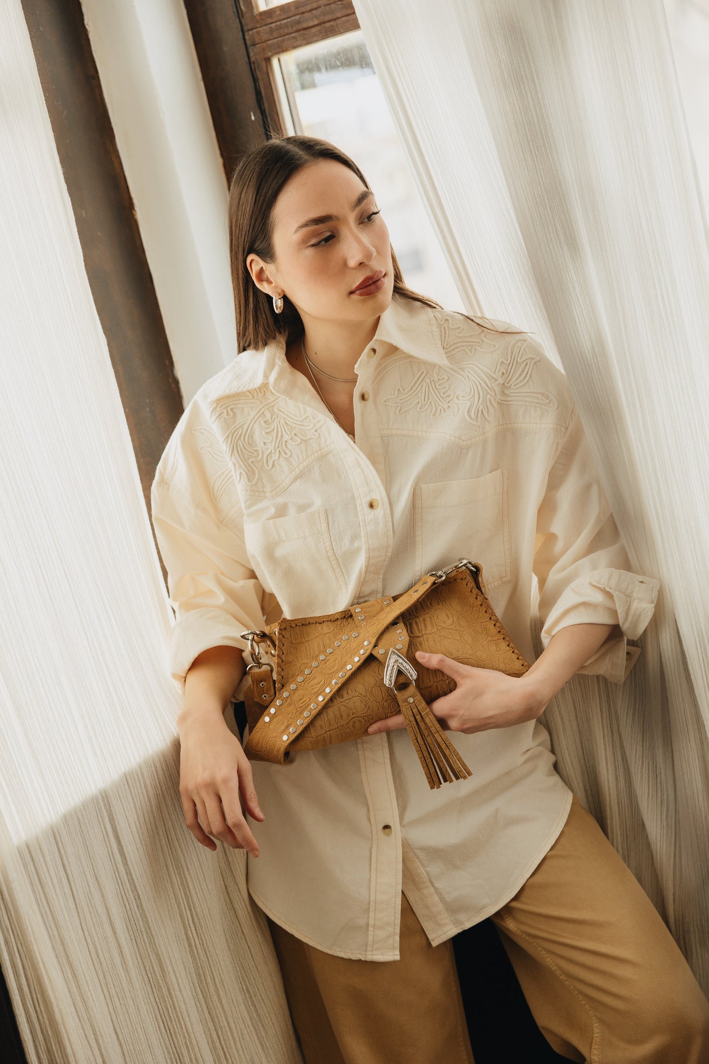 "I am love" shoulder bag, honey suede