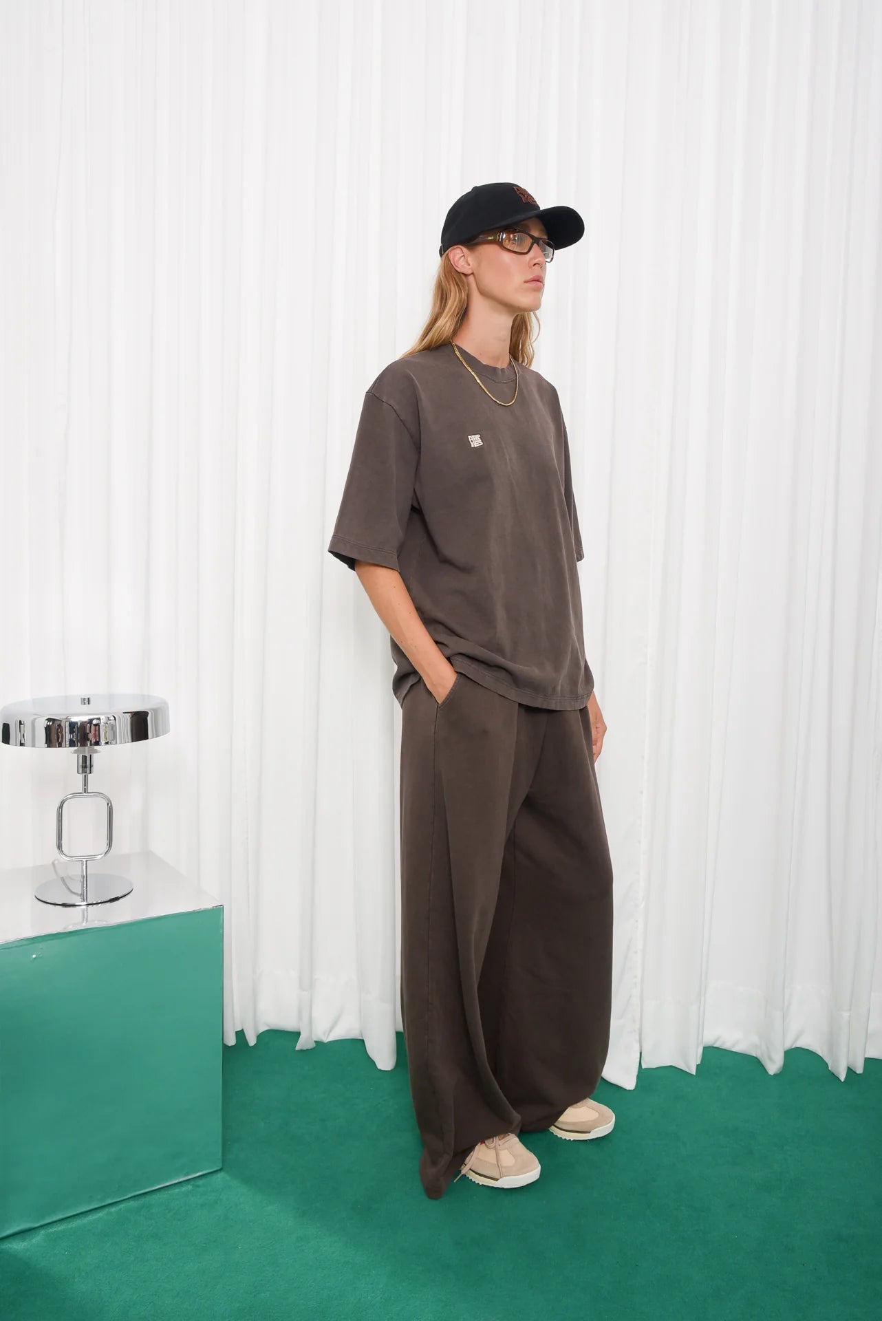 UNIQUE T-SHIRT BROWN