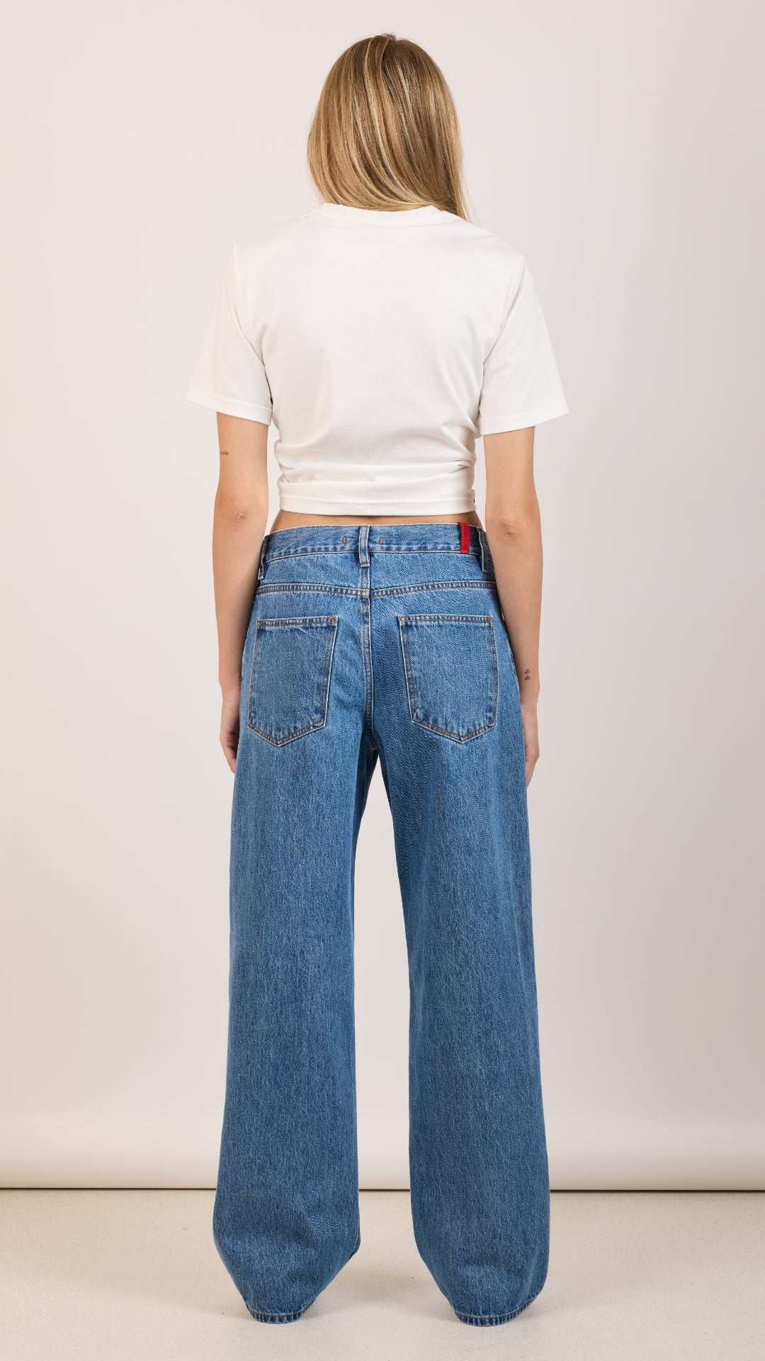 DELIA MEDIUM