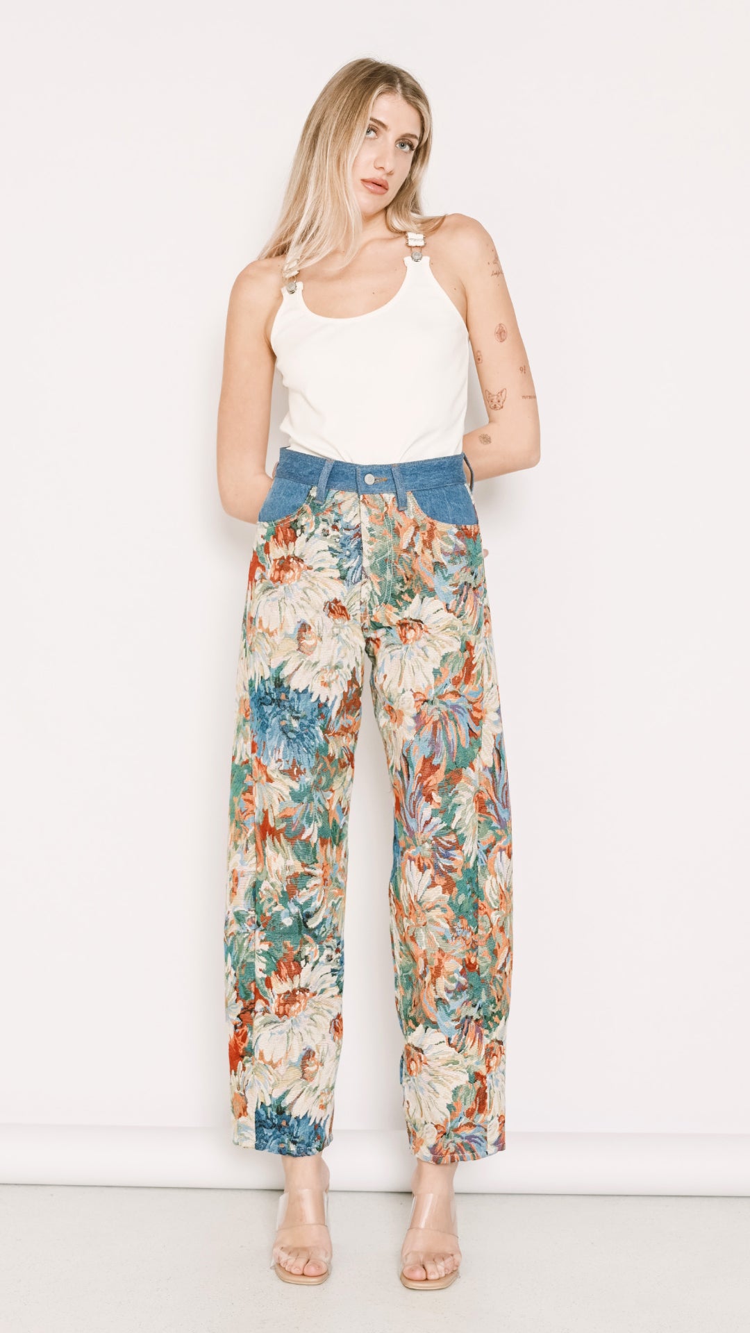 GWEN INDIGO FLOWERS