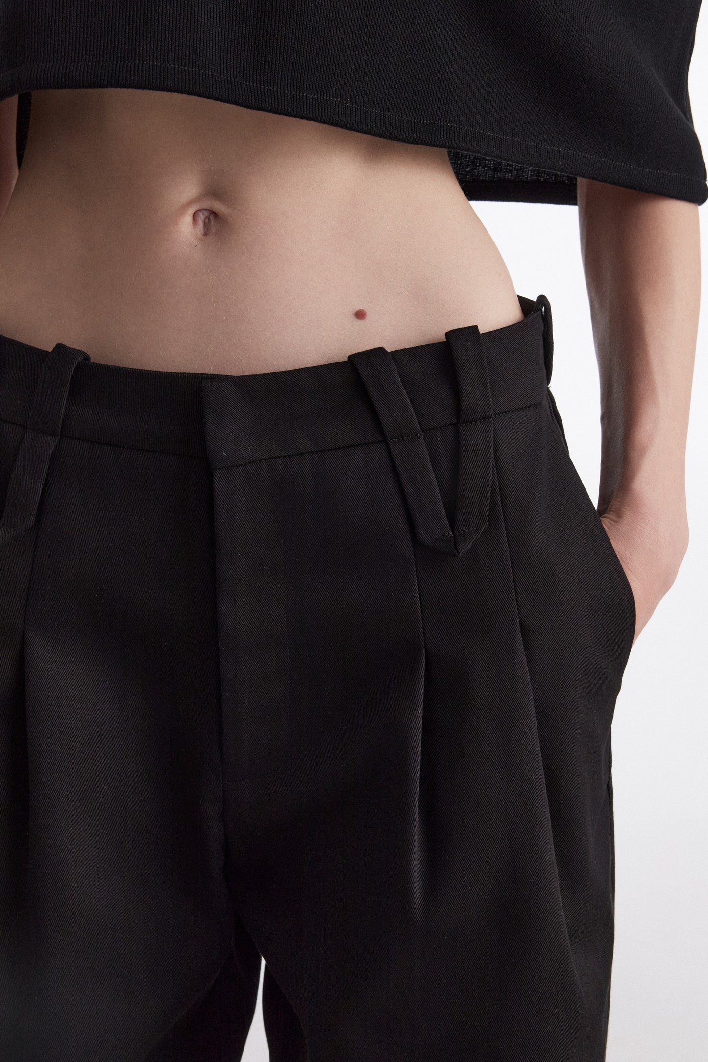 DOLLY BERMUDA BLACK