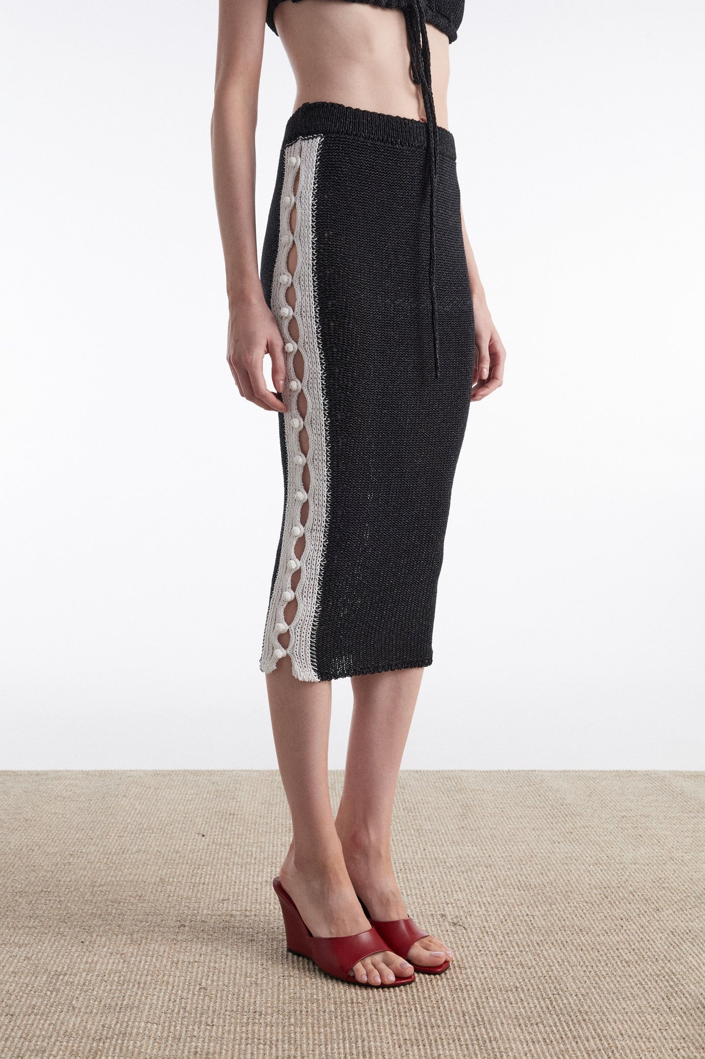VOYAGE MIDI SKIRT B&W