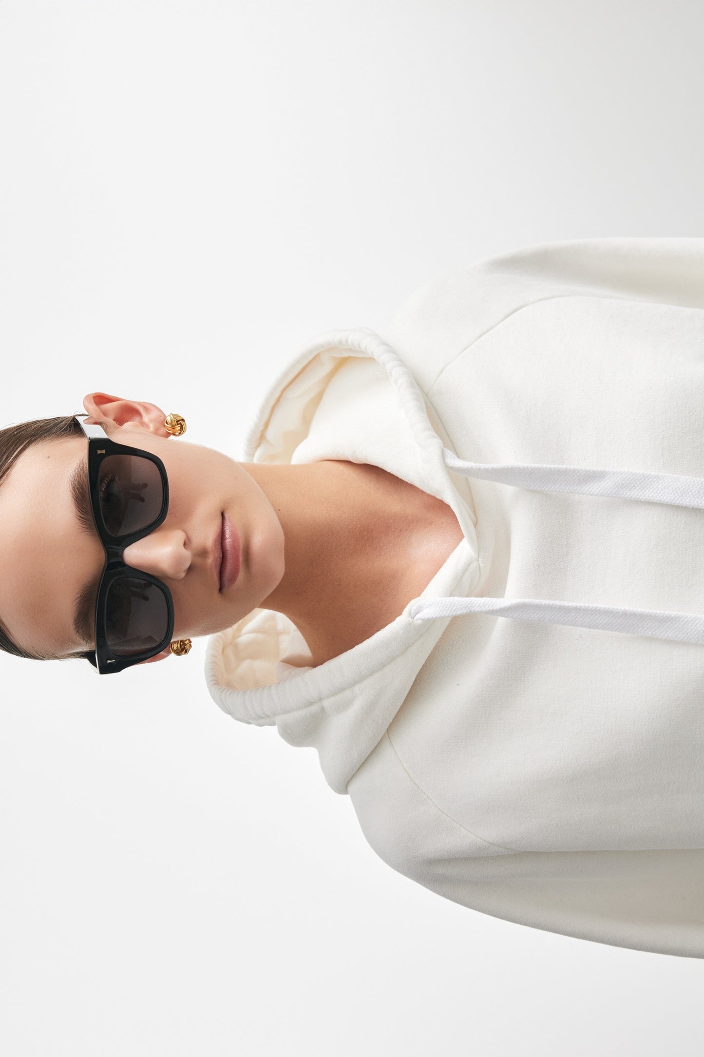 ATHLE HOODIE OFF WHITE