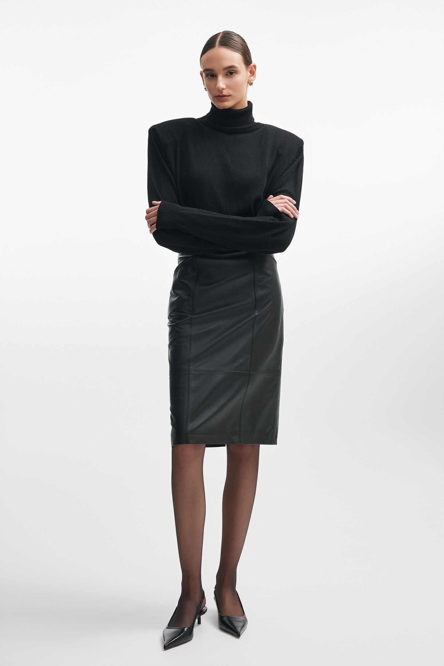 BASICK KNITTED BLOUSE BLACK