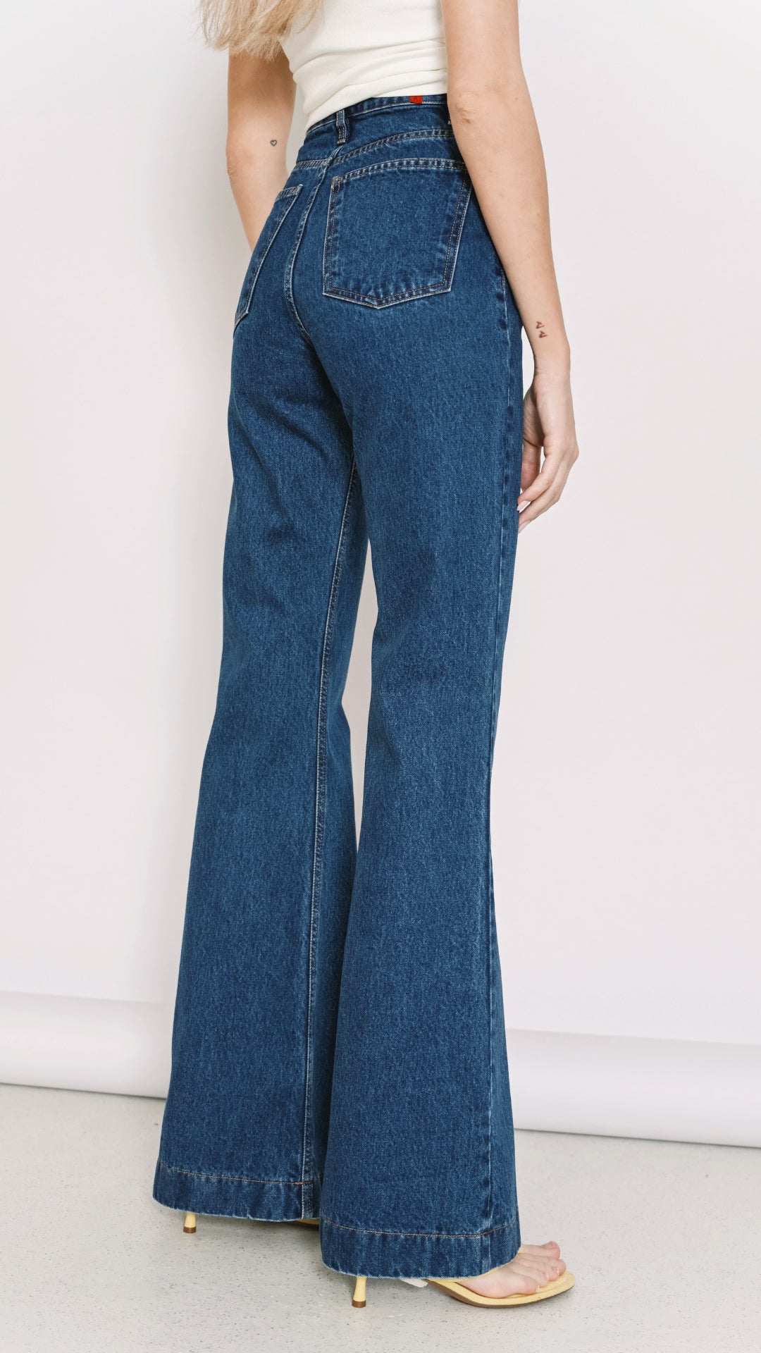 RENEE S/W