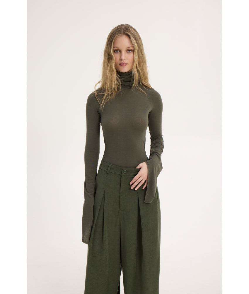 SARAH TURTLENECK TOP KHAKI