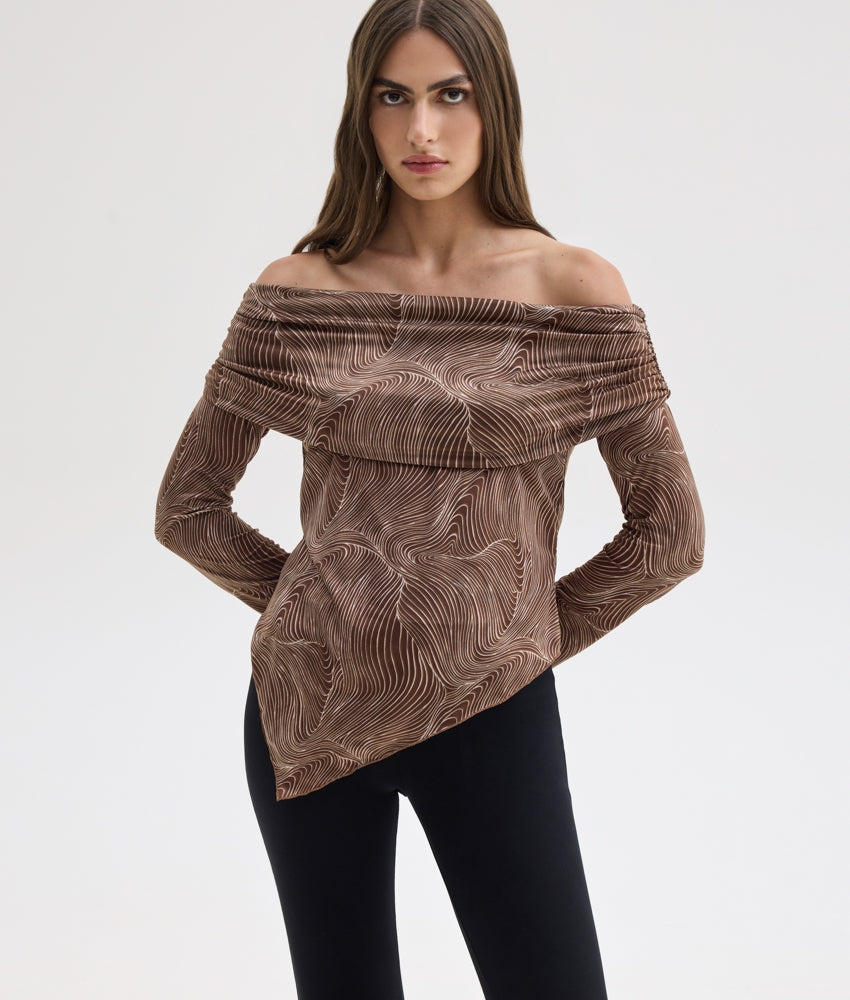 SYLVIA OFF SOULDER TOP WAVE PRINT