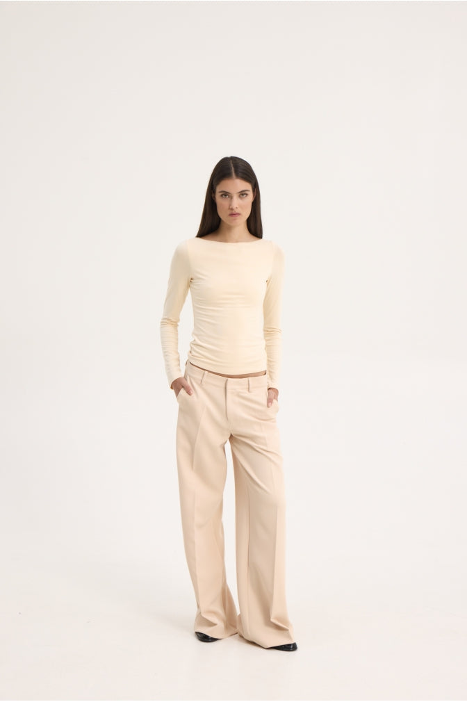 TYRA LOW WAISTED PANTS BEIGE