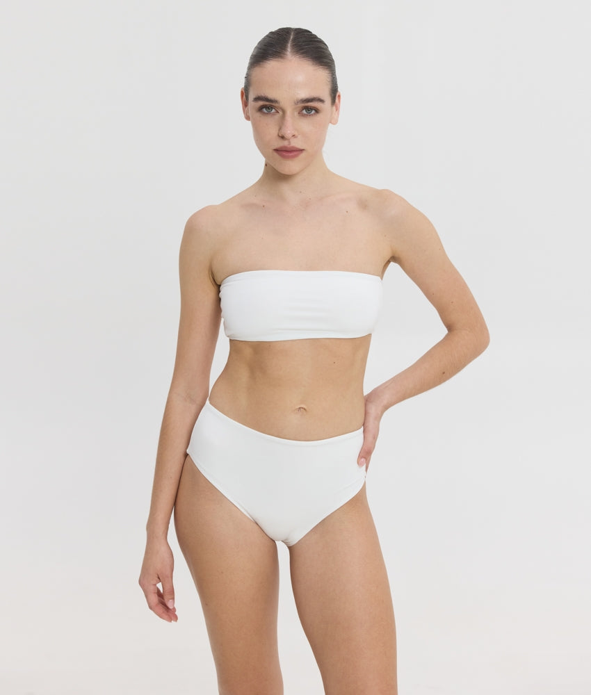 UNDERGARMENT BRIEF WHITE